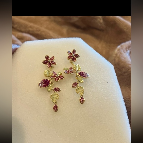 Swarovski Tropical Flower Pierced Earrings like new in box - Picture 10 of 13